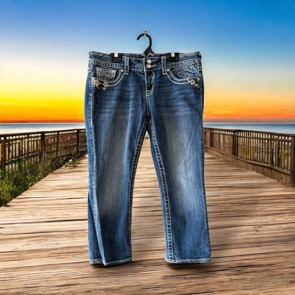 Vigoss The New York Capri Faded Medium Wash Denim Blue Jeans